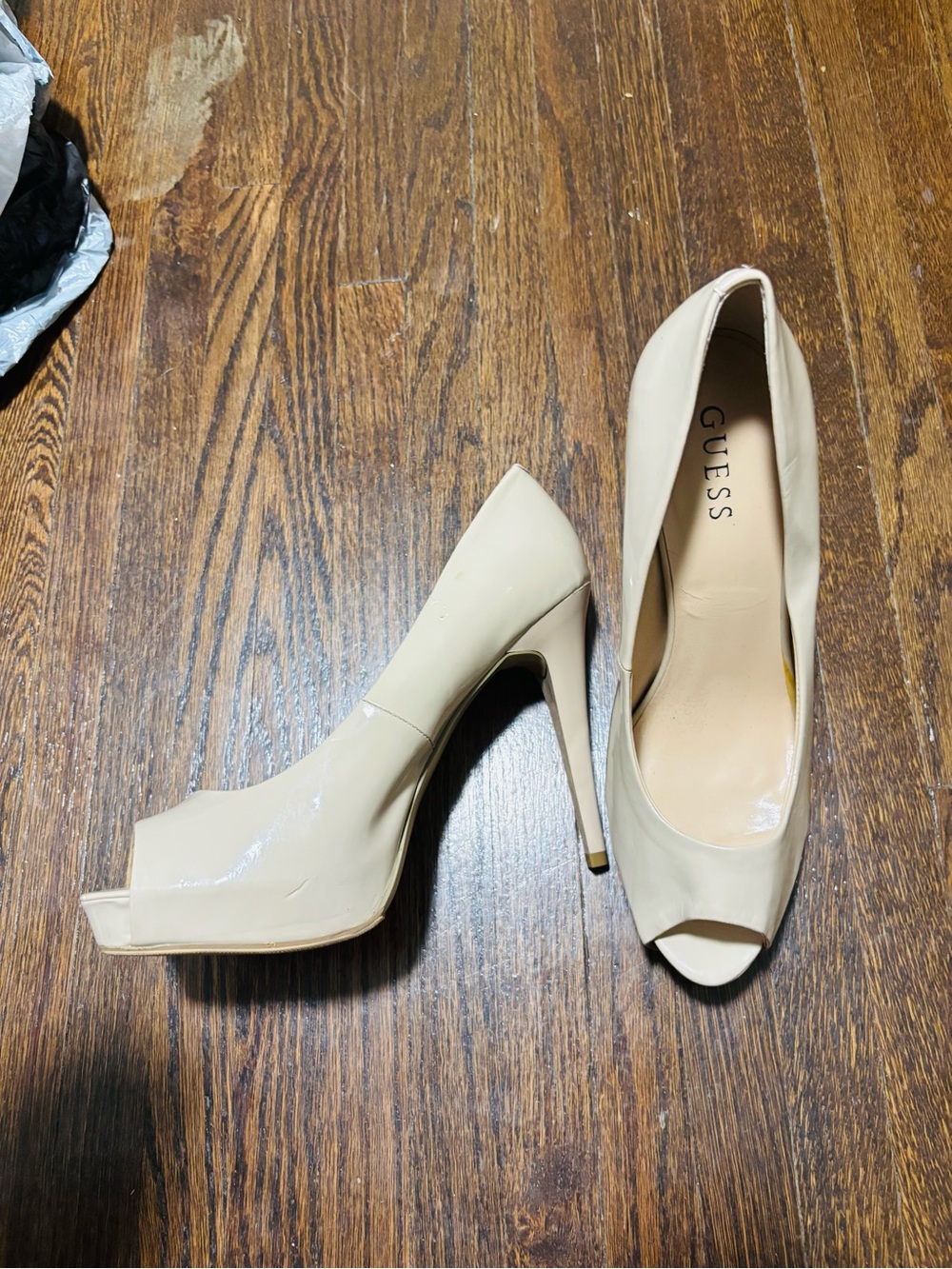 GUESS Women’s Nude Peep-Toe Patent High Heels, Size 10